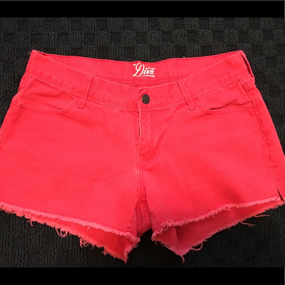 Old Navy Diva red jean shorts size 4 EUC